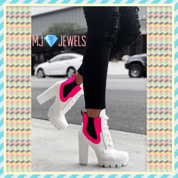 Fashion Nova Shoes - 🎀New Platform Booties🎀